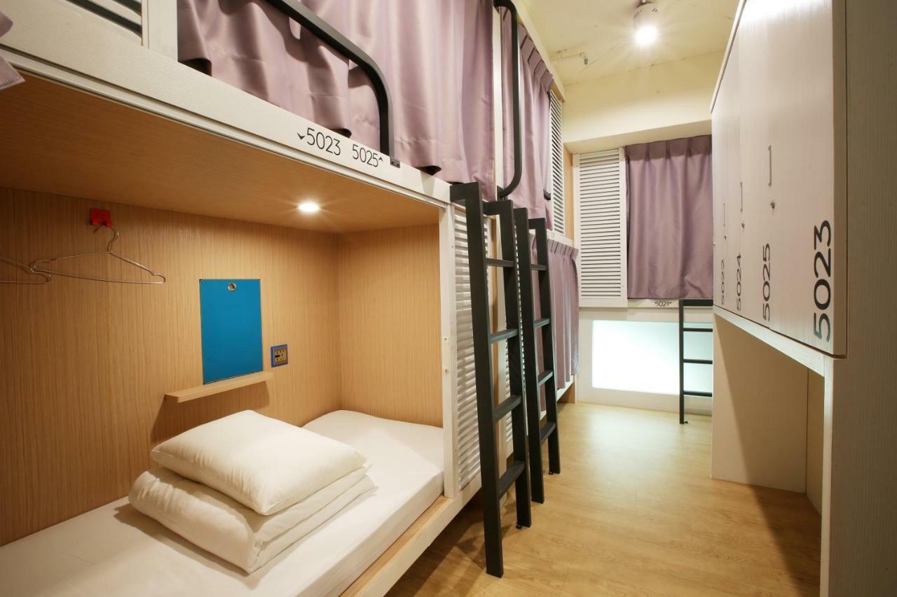 Loosha Hostel Тайчжун Экстерьер фото