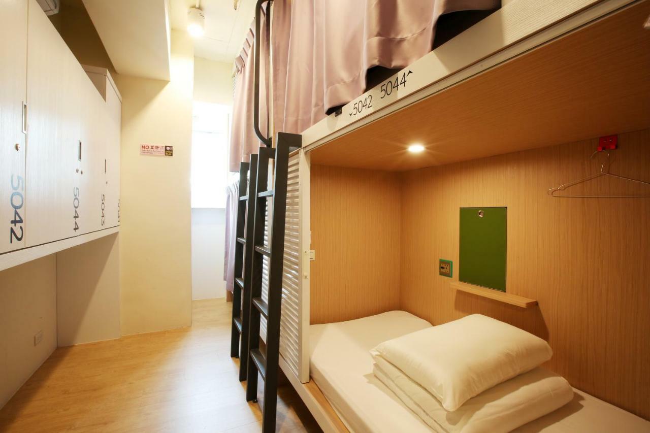 Loosha Hostel Тайчжун Экстерьер фото