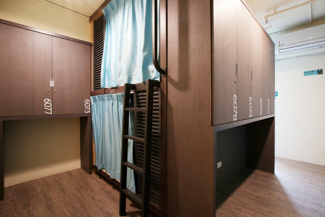 Loosha Hostel Тайчжун Экстерьер фото