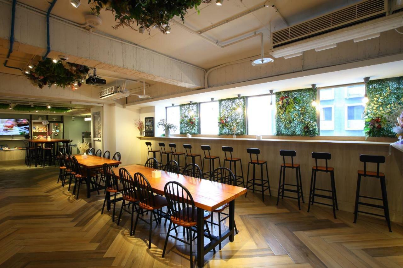 Loosha Hostel Тайчжун Экстерьер фото